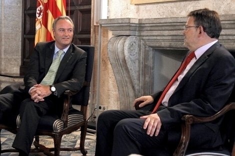 Alberto Fabra y Ximo Puig, en una reunión en el Palau de la Generalitat Valenciana.