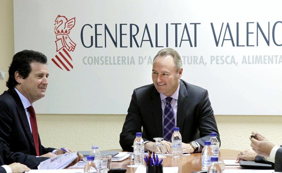 José Císcar (izquierda) y Alberto Fabra (derecha), en una reunión del gobierno valenciano.