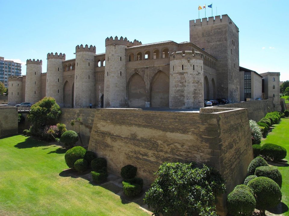 Palacio de la Aljafería en Zaragoza, sede de las Cortes de Aragón.