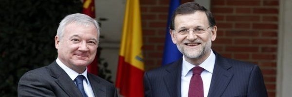 Mariano Rajoy recibe a Ramón Luis Valcárcel en el Palacio de la Moncloa.