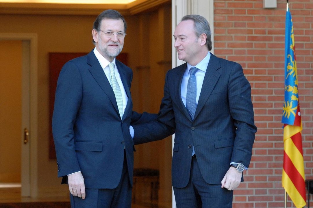 Mariano Rajoy recibe a Alberto Fabra en el Palacio de la Moncloa, en una foto de archivo.