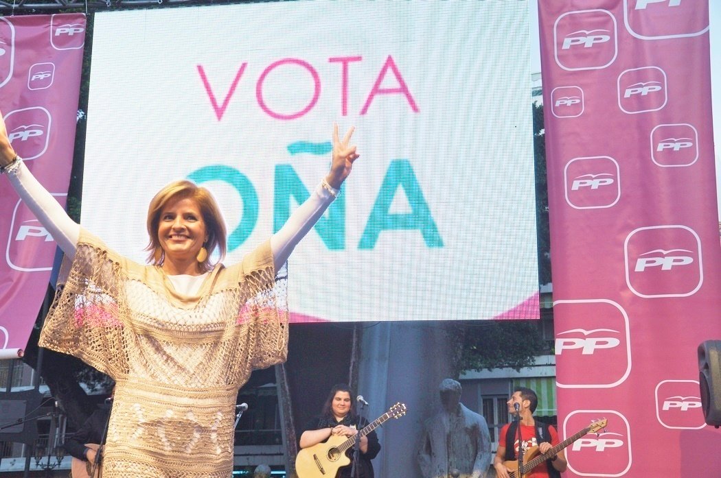 La alcaldesa de Fuengirola (Málaga), Esperanza Oña, en un mitin del PP.