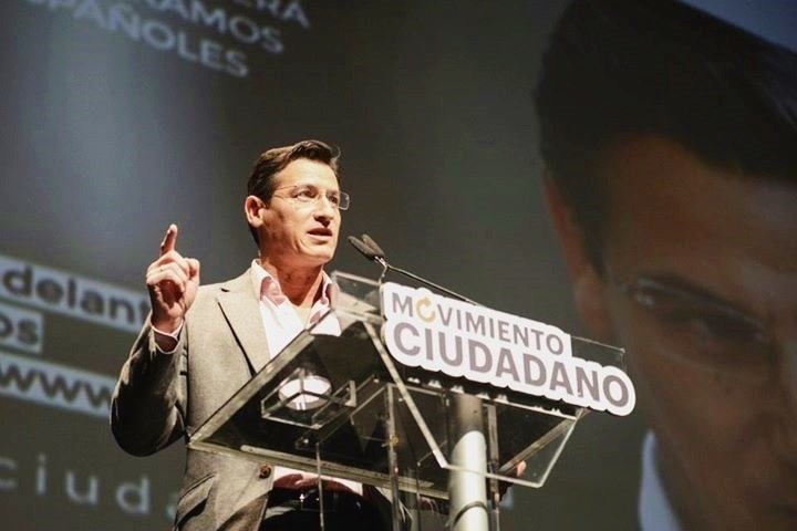 Luis Salvador, en la presentación de Movimiento Ciudadano en Sevilla.