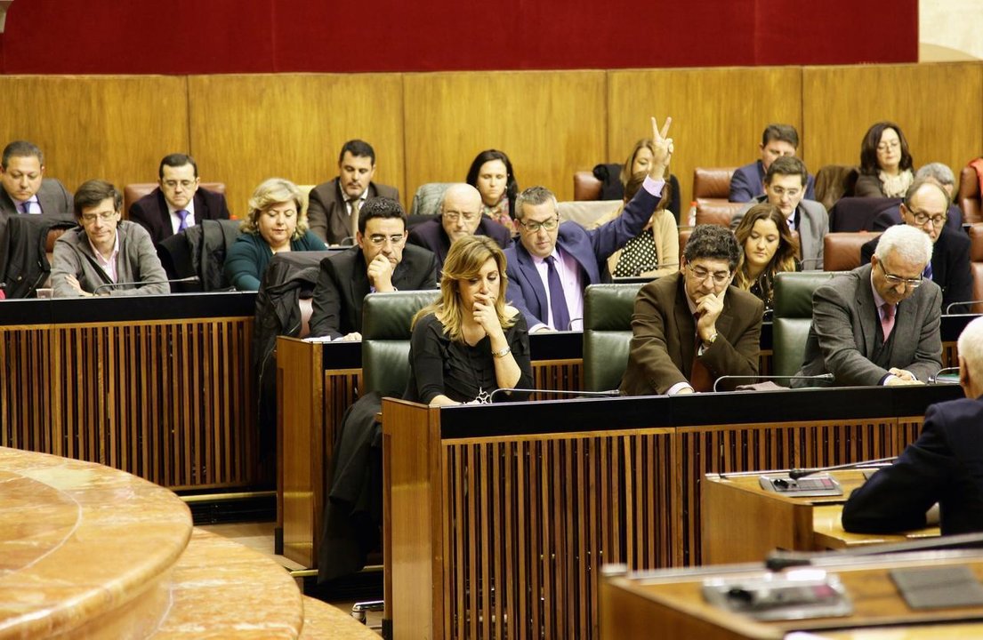 Bancada socialista en el Parlamento de Andalucía.