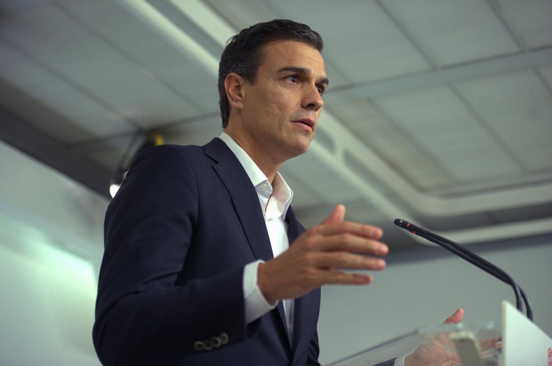 Pedro Sánchez anuncia su dimisión como secretario general del PSOE.