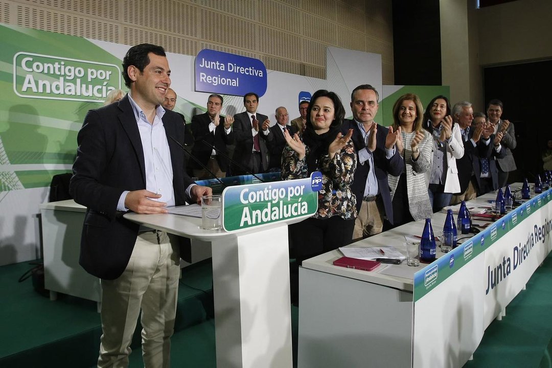Juanma Moreno, en una Junta Directiva Regional del PP de Andalucía.