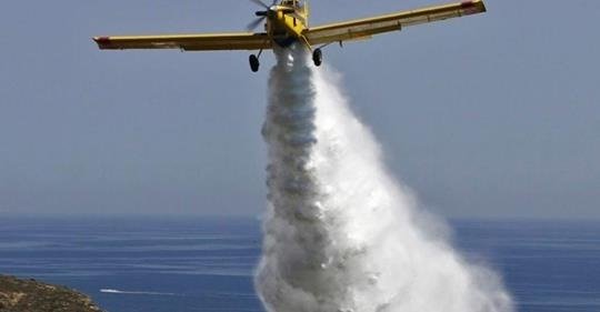 Avión Air Tractor de extinción de incendios de la compañía Martínez Ridao
